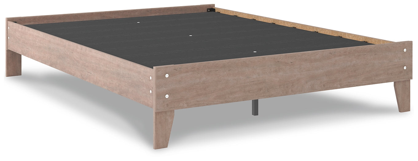 Flannia Queen Platform Bed