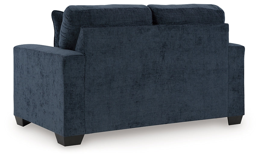 Aviemore Loveseat