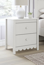 Load image into Gallery viewer, Hallityn Twin Panel Headboard with Dresser, Chest and Nightstand
