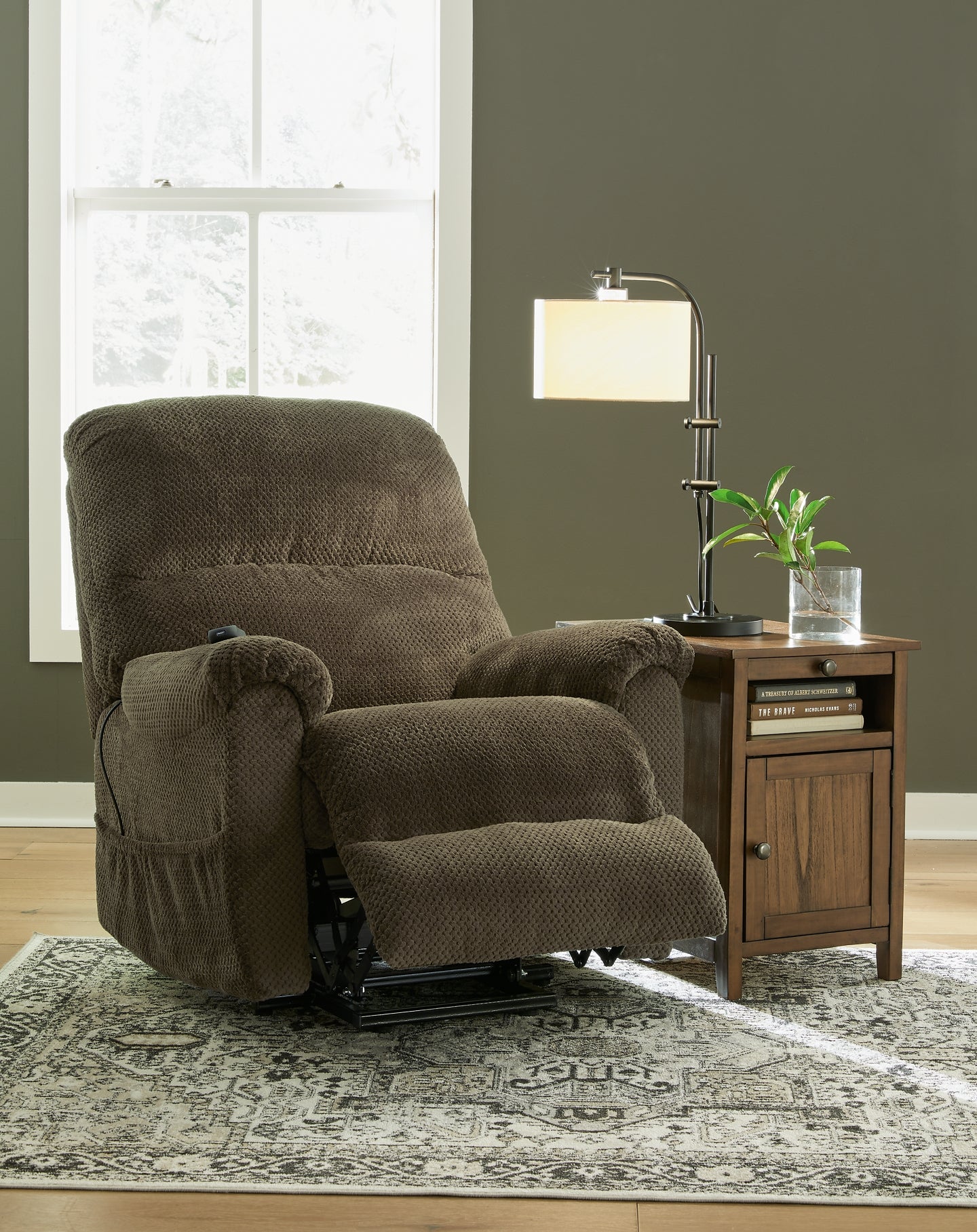 Shadowboxer Power Lift Recliner