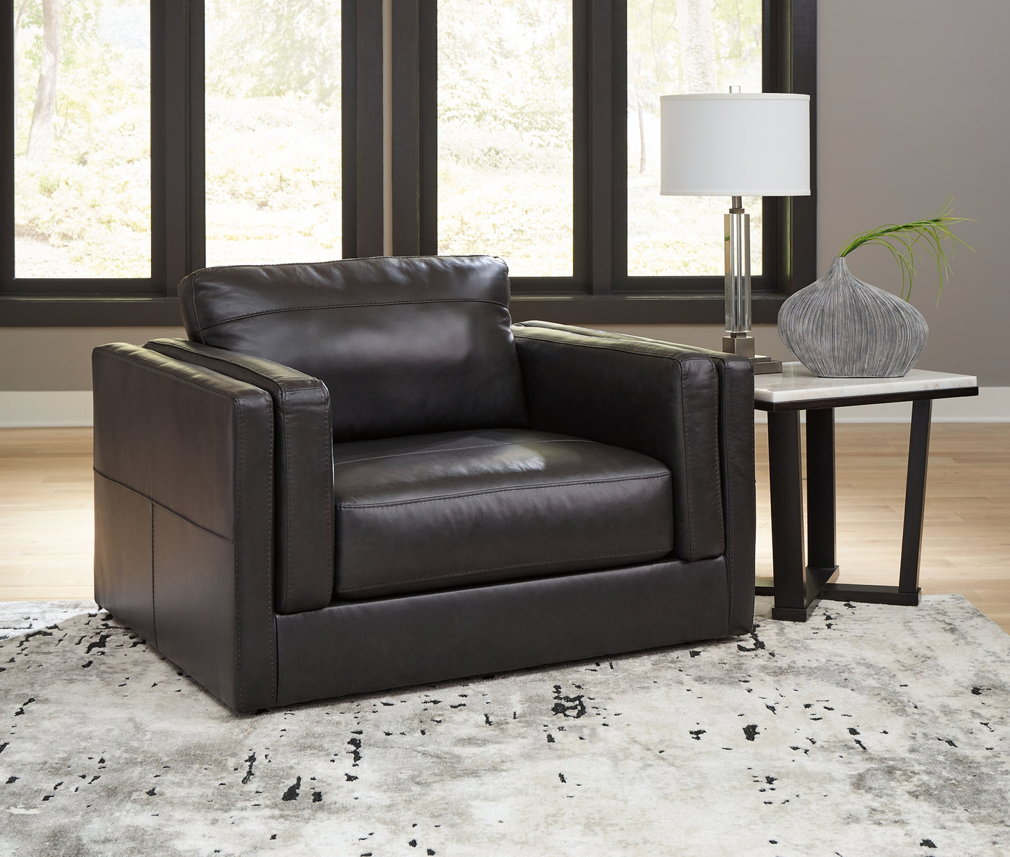 Amiata Chair and Ottoman